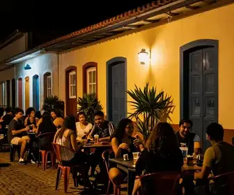 Descubra Onde Sair à Noite em Crato: Bares e Entretenimento Descubra Onde Sair à Noite em Crato: Bares e Entretenimento